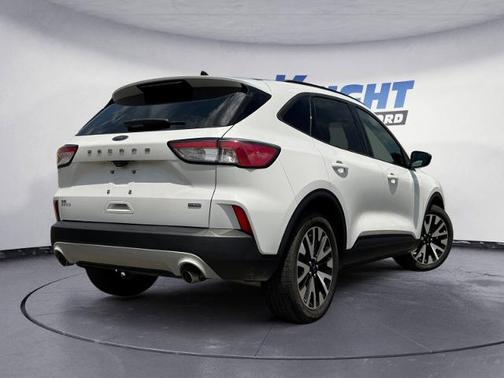 OXFORD WHITE 2020 Ford Escape SE SPORT