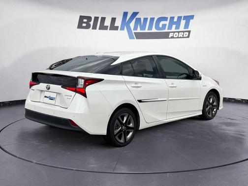2019 Toyota Prius XLE
