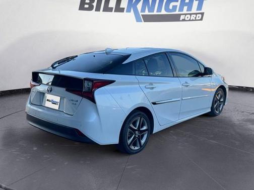 2019 Toyota Prius XLE