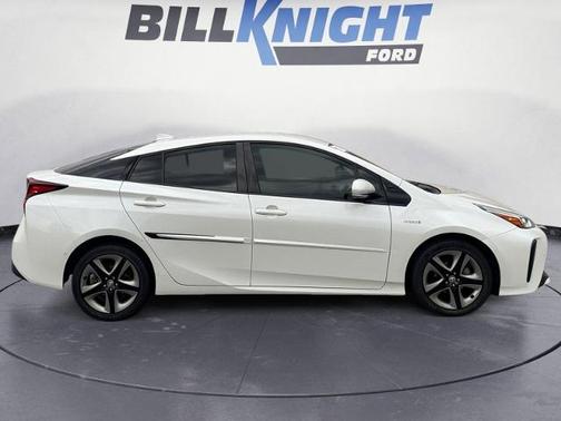 2019 Toyota Prius XLE