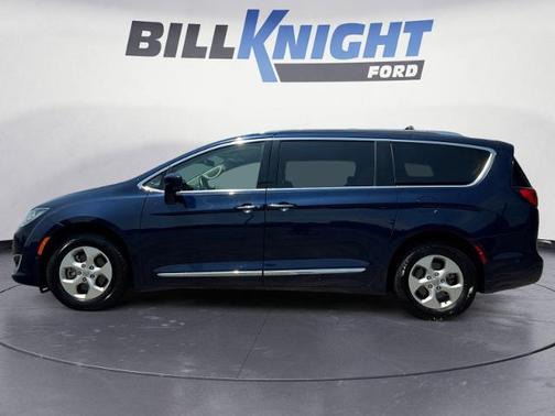 Jazz Blue Pearlcoat 2017 Chrysler Pacifica TOURING-L PLUS