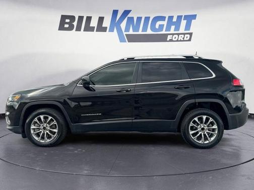 Diamond Black 2019 Jeep Cherokee LATITUDE PLUS