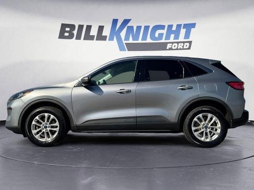 ICONIC SILVER 2021 Ford Escape SE