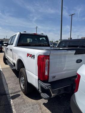 OXFORD WHITE 2023 Ford F-250 XL