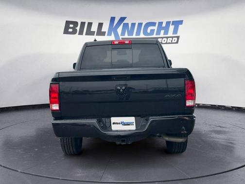 2018 RAM 1500 SLT