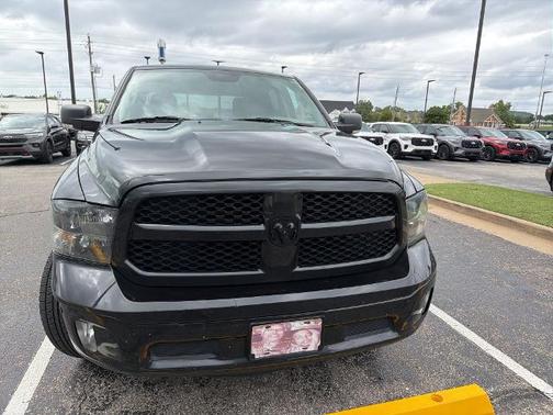 2018 RAM 1500 SLT