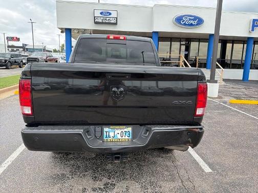 2018 RAM 1500 SLT