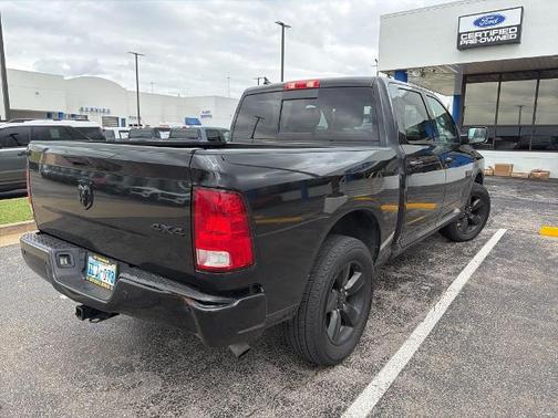 2018 RAM 1500 SLT