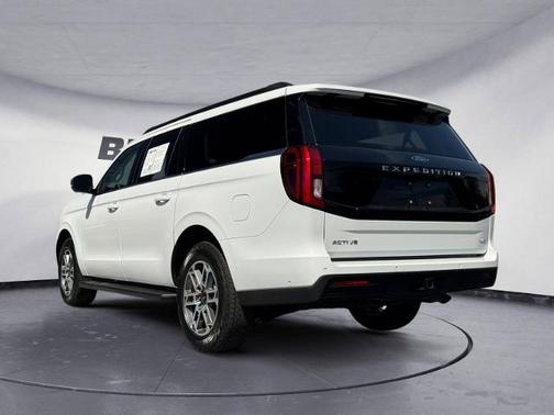 OXFORD WHITE 2025 Ford Expedition ACTIVE