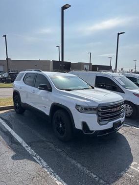 Summit White 2023 GMC Acadia AT4