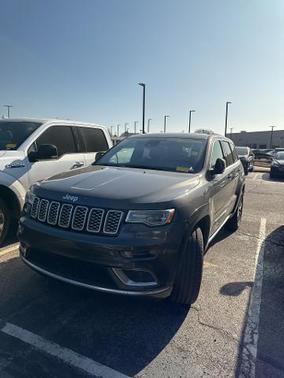 2017 Jeep Grand Cherokee SUMMIT
