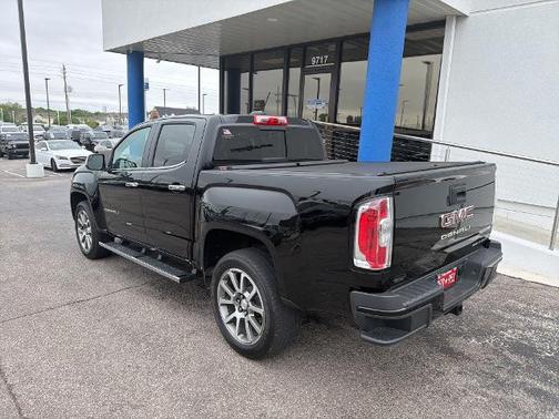Onyx Black 2022 GMC Canyon DENALI