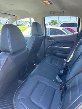 Onyx Black 2022 GMC Canyon DENALI