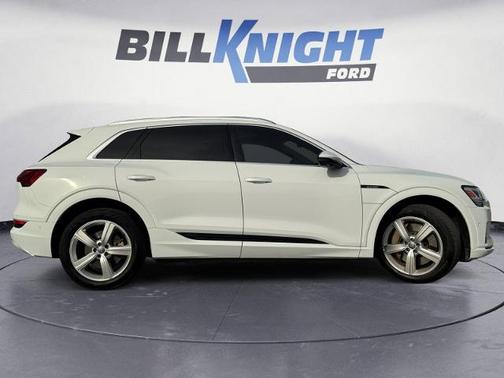 2019 Audi e-tron QUATTRO PREMIUM PLUS