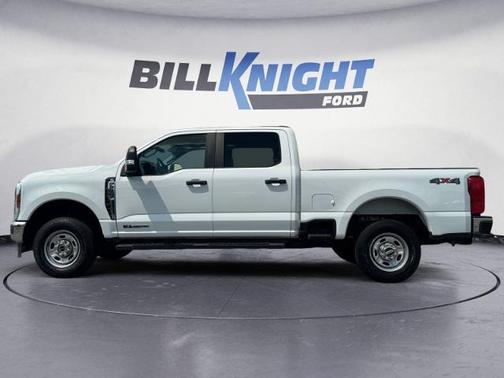 OXFORD WHITE 2024 Ford F-250 XL