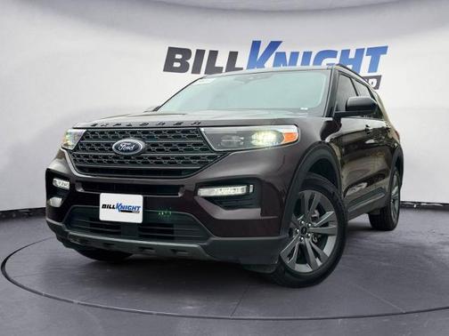 JEWEL RED MET TINTED CC 2023 Ford Explorer XLT