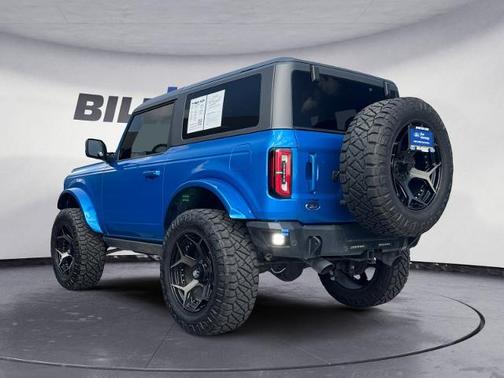 VELOCITY BLUE METALLIC 2023 Ford Bronco OUTER BANKS