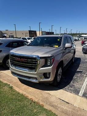 Beige Pearl Metallic 2021 GMC Yukon SLT
