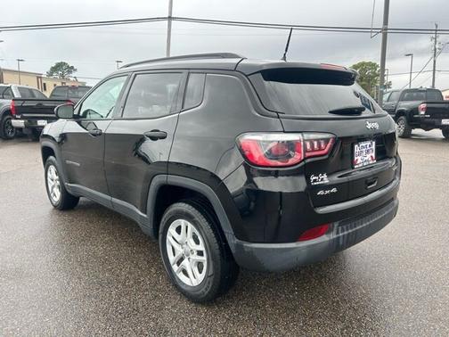 2017 Jeep Compass SPORT