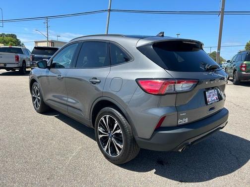 CARBONIZED GRAY 2022 Ford Escape SE