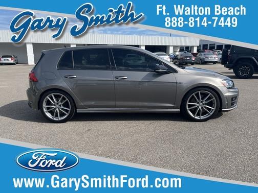 2017 Volkswagen Golf R 4-DOOR