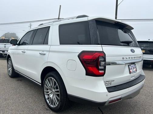 2022 Ford Expedition LIMITED