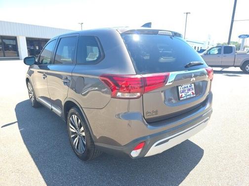 2019 Mitsubishi Outlander ES