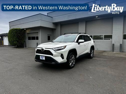 Blizzard Pearl 2022 Toyota RAV4 XLE Premium