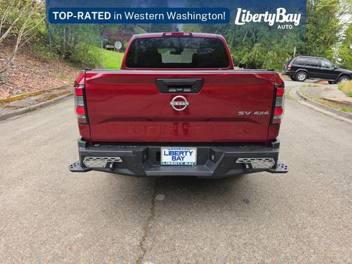 Cardinal Red Tricoat 2022 Nissan Frontier SV