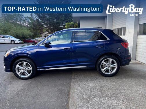 Navarra Blue Metallic 2023 Audi Q3 45 S line Premium Plus