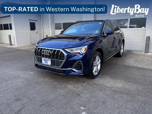 Navarra Blue Metallic 2023 Audi Q3 45 S line Premium Plus