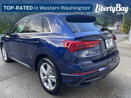 Navarra Blue Metallic 2023 Audi Q3 45 S line Premium Plus