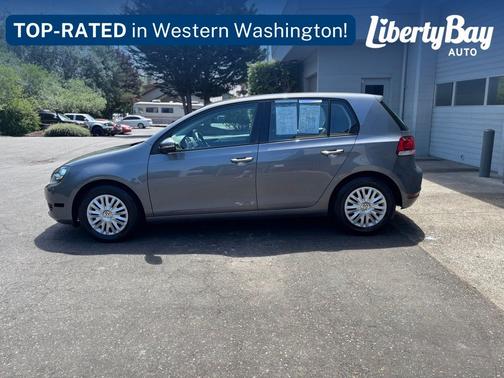 United Gray Metallic 2013 Volkswagen Golf 2.5L