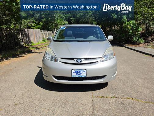 Slate Metallic 2010 Toyota Sienna XLE