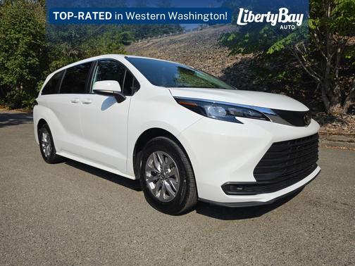 Ice 2026 Toyota Sienna LE