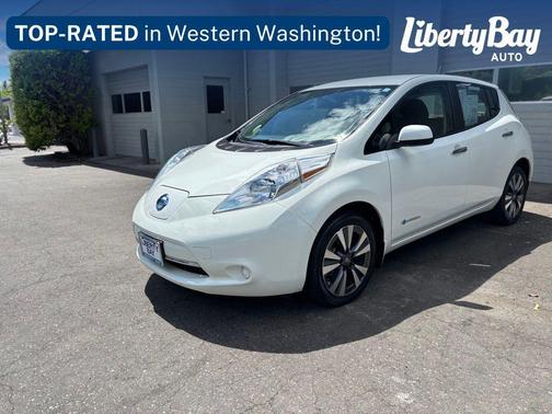 Glacier White 2017 Nissan Leaf SV