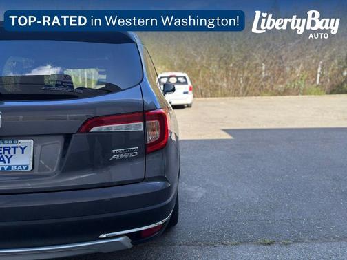 2022 Honda Pilot Touring 8-Passenger