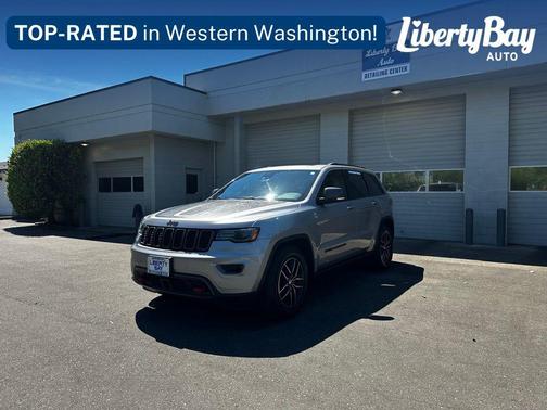 Billet Silver Metallic Clearcoat 2017 Jeep Grand Cherokee Trailhawk
