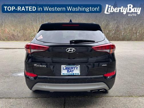 Black Noir Pearl 2018 Hyundai TUCSON Value