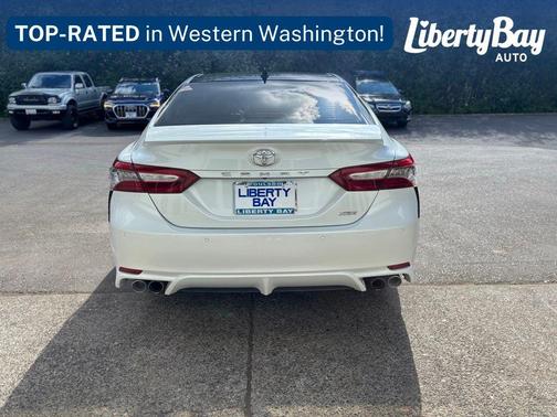 Pearl 2018 Toyota Camry XSE