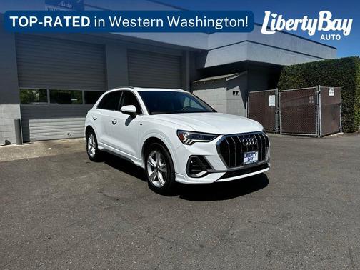 Glacier White Metallic 2023 Audi Q3 45 S line Premium Plus