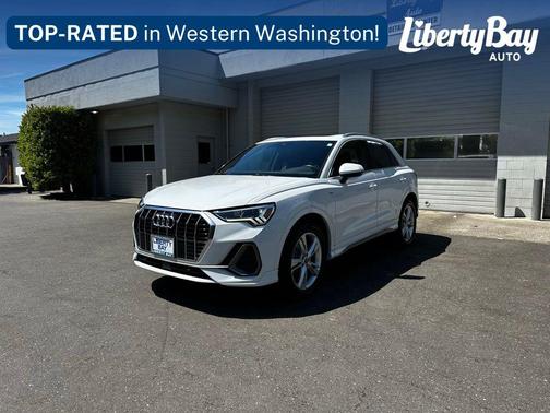 Glacier White Metallic 2023 Audi Q3 45 S line Premium Plus