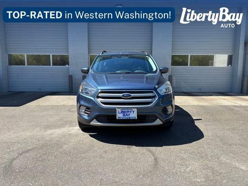 Blue Metallic 2018 Ford Escape SE