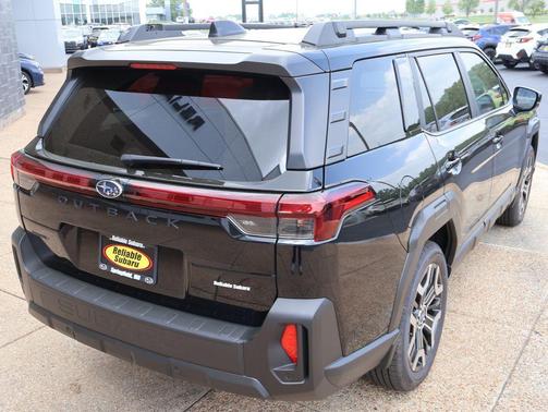Crystal Black Silica 2026 Subaru Outback Touring XT
