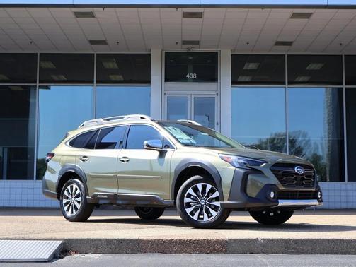 2025 Subaru Outback Touring