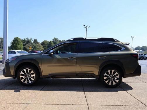 2025 Subaru Outback Touring