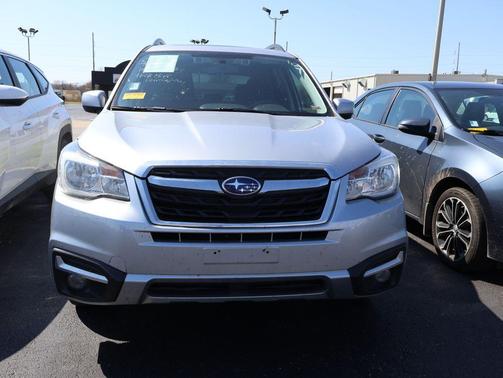 Ice Silver Metallic 2018 Subaru Forester 2.5i Premium