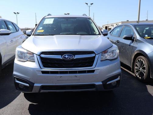 Ice Silver Metallic 2018 Subaru Forester 2.5i Premium