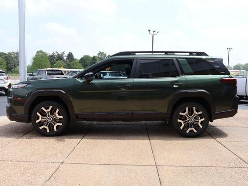 Deep Emerald Green Pearl 2026 Subaru Outback Touring XT