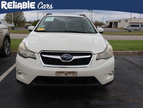 Crystal White Pearl 2015 Subaru XV Crosstrek 2.0i Premium